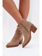 Dámské perforované kotníkové boty na podpatku s perforovaným vzorem a zlatým přezkou Béžové Deloriah