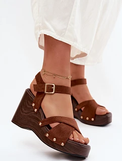 Dámské sandály na platformě se zlatými přezkami Camel Velvra