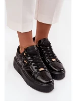 Lakierowane Sneakersy Damskie Na Platformie Lee Cooper LCJ-25-09-3870 Czarne