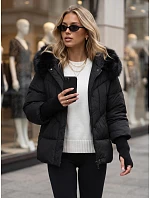Čierna dámska zimná prešívaná bunda s kožušinou FashionStreet TY5741 Čierna dámska zimná prešívaná bunda s kožušinou FashionStreet TY5741