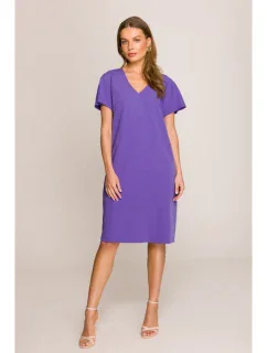 S392 Šaty voľného strihu s výstrihom do V - fialové