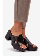 Lekkie Klapki Na Słupku Z Eko Skóry Czarne Kacaria