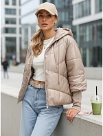 Krátka dámska prešívaná bunda s kapucňou v kamelovej farbe, FashionStreet TY5764 Krátka dámska prešívaná bunda s kapucňou v kamelovej farbe, FashionStreet TY5764