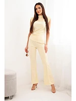 Dámska súprava s volánovou blúzkou a širokými nohavicami žltá Dámska súprava s volánovou blúzkou a širokými nohavicami žltá