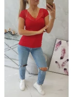 Blúzka s čipkovým výstrihom červená