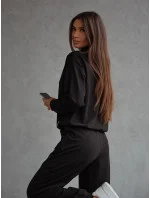 Čierna dámska tepláková súprava - mikina so stojačikom a nohavice (82162) Čierna dámska tepláková súprava - mikina so stojačikom a nohavice (82162)