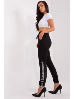 Tepláky model 211745 Relevantnosť