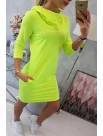 Šaty s kapucňou a vreckami žltej neónovej farby