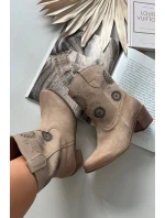 Dámske členkové topánky zo semišovej kože s perforáciou na podpätku Zazoo 3844 Beige