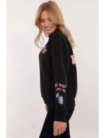 Model mikiny s kapucňou 203487 Podúroveň