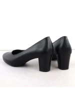 Dámske lodičky na nízkom podpätku čiernej farby Sergio Leone PB177