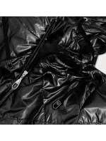 Lesklá čierna dámska bunda s kapucňou (B9575)