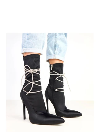 Topánky na podpätku model 217945 Solea Topánky na podpätku model 217945 Solea