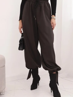 Dámske nohavice so širokými nohavicami a viazaním v spodnej časti hnedej farby