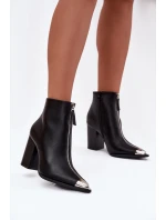 Topánky na podpätku model 217180 Krok vo veľkom štýle Topánky na podpätku model 217180 Krok vo veľkom štýle