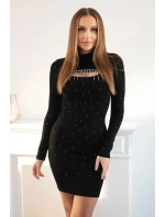 Pletené šaty s ozdobným výstrihom čierne