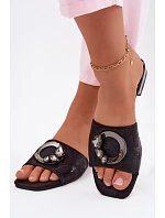 Dámské pantofle na nízkém podpatku s ozdobou KV61-6025 Černé