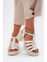 Sandále na podpätku model 212575 Krok vo veľkom štýle