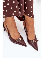 Lakierowane Czółenka Na Szpilce Ze Złotą Klamrą Czekoladowe Vivae