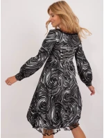 LK SK 509565 šaty.07 čierna a strieborná