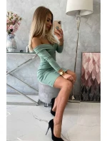 Priliehavé šaty s výstrihom do V tmavo mätovej farby