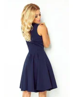 Tmavo modré šaty s výstrihom v tvare srdca model 4976613 Tmavo modré šaty s výstrihom v tvare srdca model 4976613