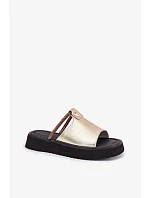 Šľapky na platforme, model 211966 Step in style