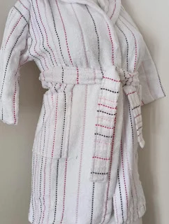 VÝPREDAJ - Dievčenský župan s kapucňou 9114 0100 biely s prúžkom - Vestis