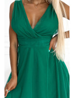 Elegantné zelené dámske šaty s výstrihom a mašľou 474-1