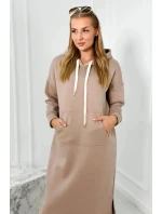 Dlhé šaty s kapucňou 9623 Tmavo béžová - K-Fashion Dlhé šaty s kapucňou 9623 Tmavo béžová - K-Fashion
