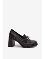 Półbuty Damskie Na Słupku Z Tłoczeniem I Złotym Detalem Czarne Novella