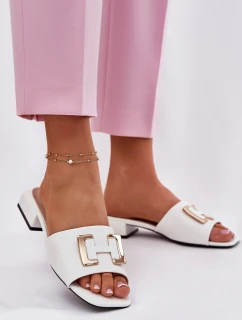 Eleganckie Klapki Damskie Na Klocku Ze Złotym Detalem Vinceza 62229 Białe