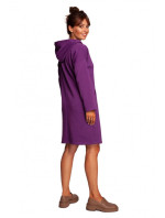 B238 Šaty s vysokým golierom a leopardím vzorom - fialové