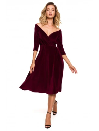 M645 Zamatové zavinovacie midi šaty - bordové