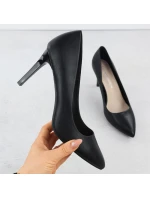 Čierne lodičky na podpätku Sergio Leone 1339