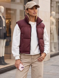 Dámska prešívaná zateplená krátka vesta v bordovej farbe FashionStreet TY5971