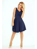 Tmavo modré šaty s výstrihom v tvare srdca model 4976613 Tmavo modré šaty s výstrihom v tvare srdca model 4976613