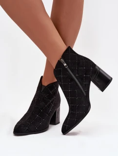 Botki Damskie Na Słupku Ze Zdobieniem D&A MR52-133 Czarne