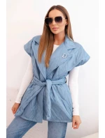 Dámska prešívaná vesta s opaskom a širokým golierom z džínsoviny