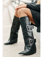 Kozaki Do Kolana Na Koturnie Z Wywiniętą Cholewką I Klamrami Tamirla