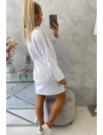 Šaty s kravatou bielej