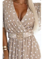 604-3 Zmyselné biele hrachové šaty s obálkovým výstrihom a ozdobným opaskom - béžové