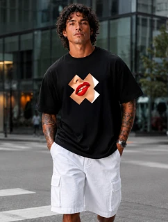Pánske bavlnené tričko nadrozmernej veľkosti s čiernou potlačou FashionStreet NX1009R