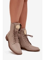 Dámske kožené členkové topánky na plochom podpätku so zlatými detailmi Zazoo 3084 beige Dámske kožené členkové topánky na plochom podpätku so zlatými detailmi Zazoo 3084 beige
