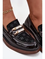 Skórzane Lakierowane Mokasyny Damskie Z Ozdobnym Detalem D&A MR52-173 Czarne Skórzane Lakierowane Mokasyny Damskie Z Ozdobnym Detalem D&A MR52-173 Czarne