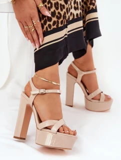 Sandały Damskie Na Wysokim Słupku I Platformie Lakierowane Beżowe Jovenes