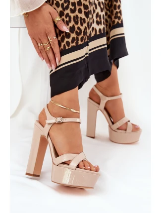 Sandały Damskie Na Wysokim Słupku I Platformie Lakierowane Beżowe Jovenes