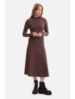 B299 Rebrované midi šaty s asymetrickým pásom - hnedé