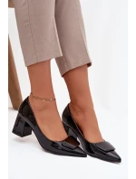 Lakované lodičky na podpatku s ozdobou Černé Isoline
