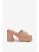 Damskie Klapki Z Eko Skóry Na Słupku I Platformie Khaki Tamirella